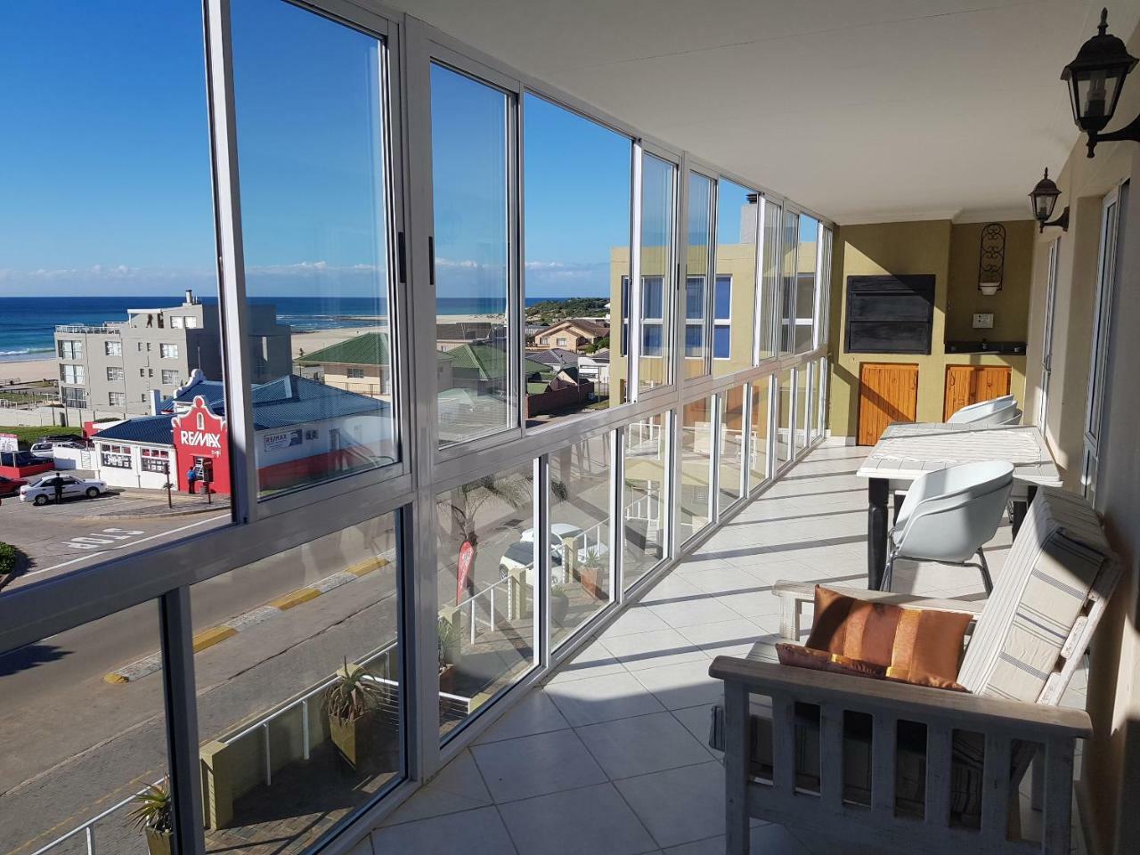 Main Beach Penthouse Jeffreys Bay Exterior photo